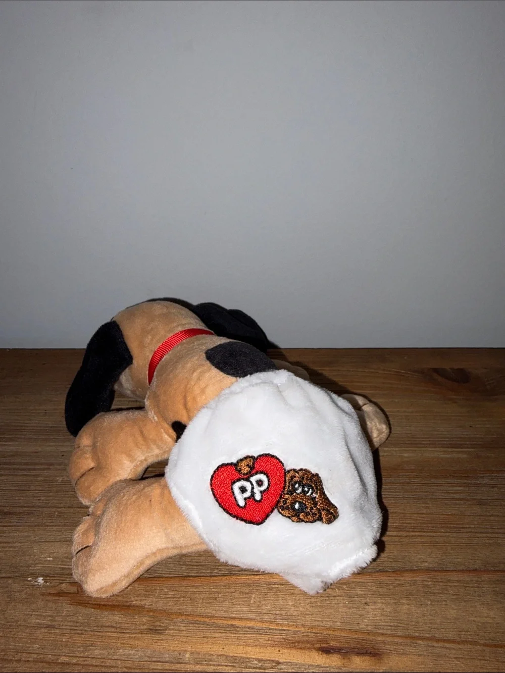 Vintage Plush Puppy Pound Dog Toy with Red Collar - Soft Tan & Black Puppy